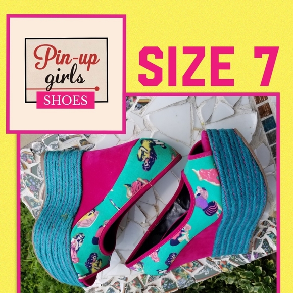 Pinup Couture Shoes - Sexy Pin-Up Girl Platform Wedges - Ohh La La